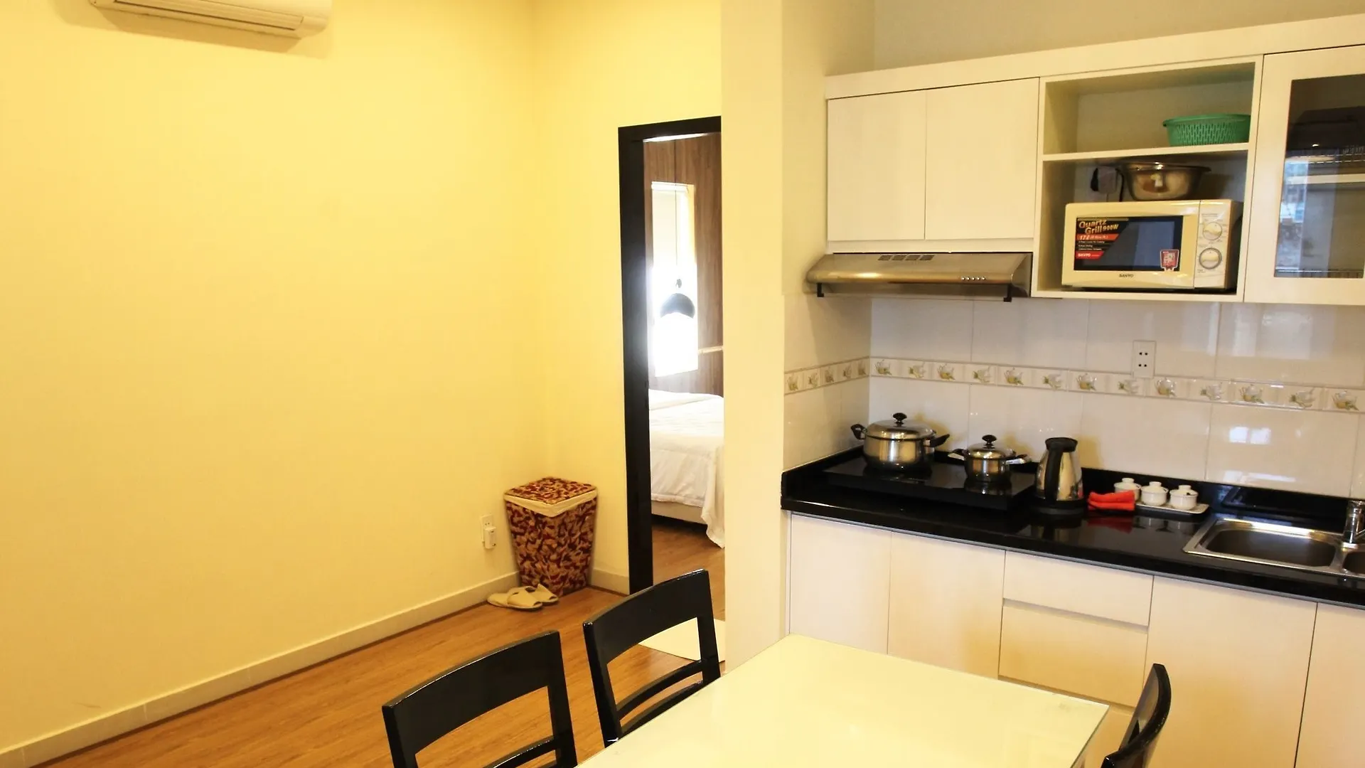 Apartment Diamond Suite Luxury Ho Chi Minh City Vietnam